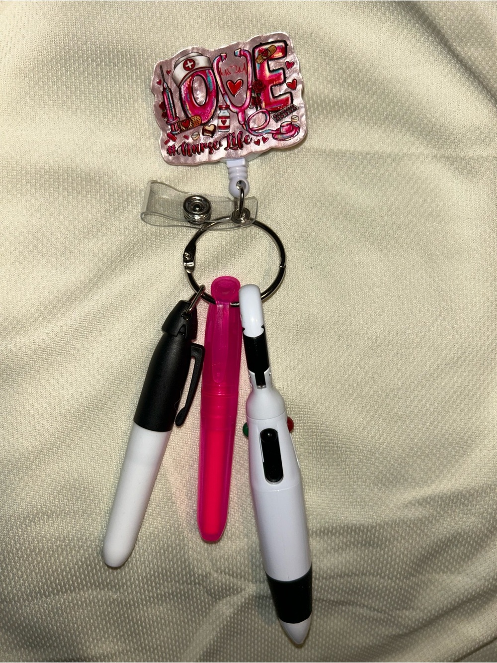 Love nurse life badge reel pen set